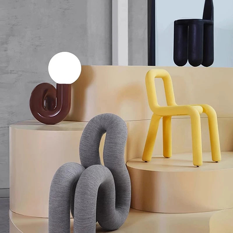 Table Lamp | Curved Tube Sculpture Design