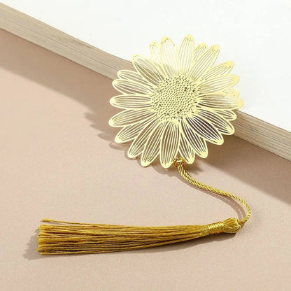 Clairly Bookmark | Botanical Metal Design