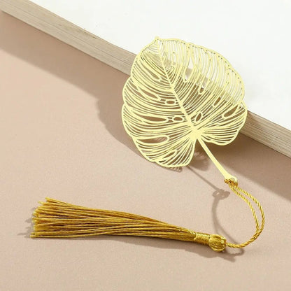 Clairly Bookmark | Botanical Metal Design