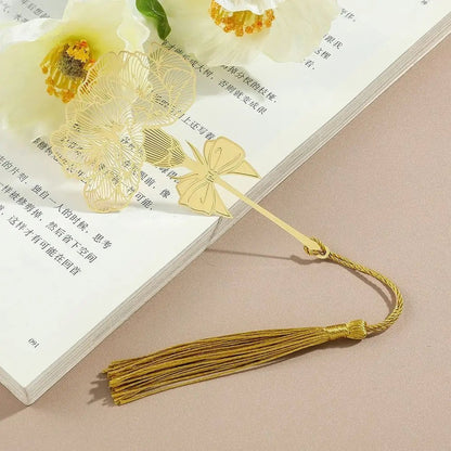 Clairly Bookmark | Botanical Metal Design