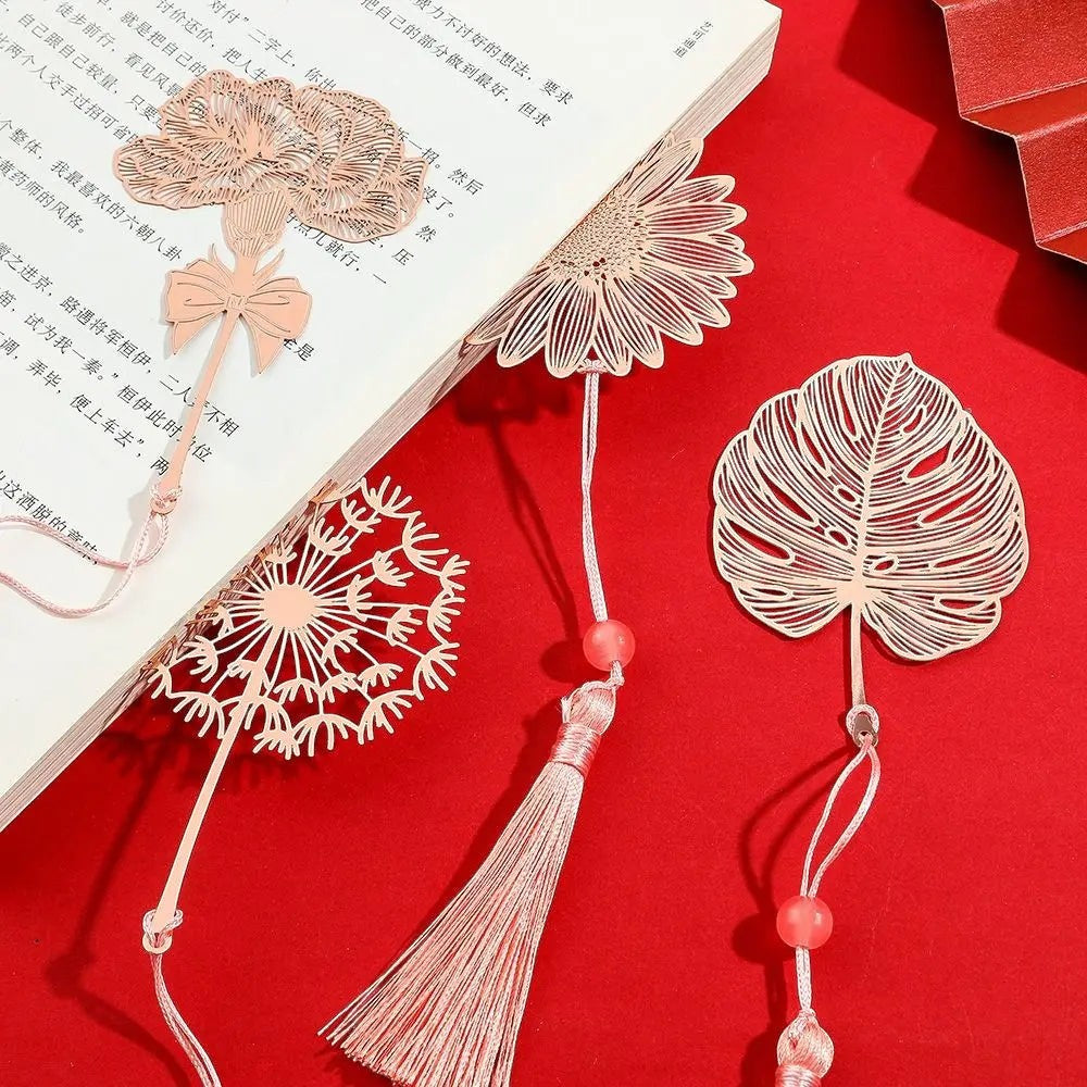 Clairly Bookmark | Botanical Metal Design