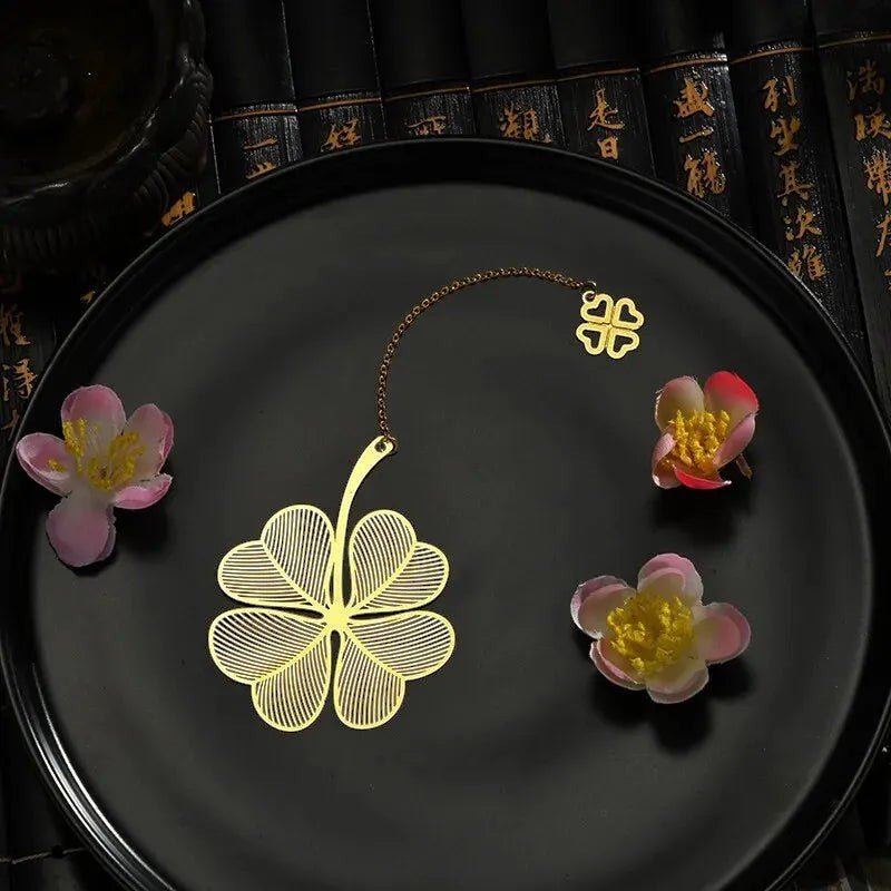 Clairly Bookmark | Vintage Metal Leaf Design