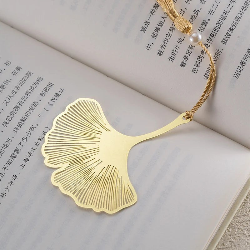 Clairly Bookmark | Vintage Metal Leaf Design