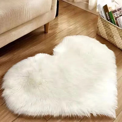 Clairly Mat | Fluffy Heart Design Rug