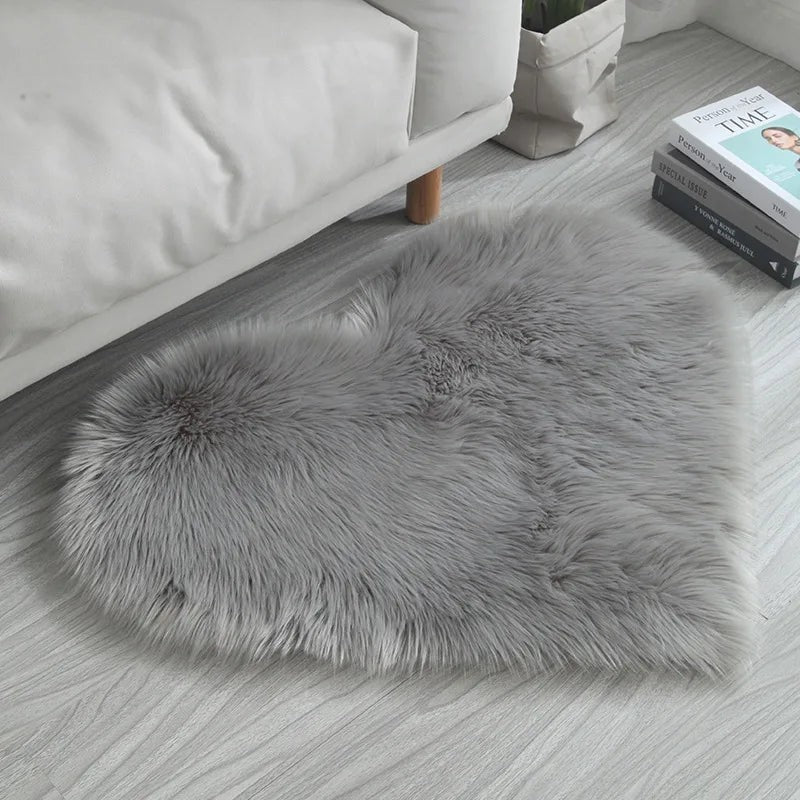 Clairly Mat | Fluffy Heart Design Rug