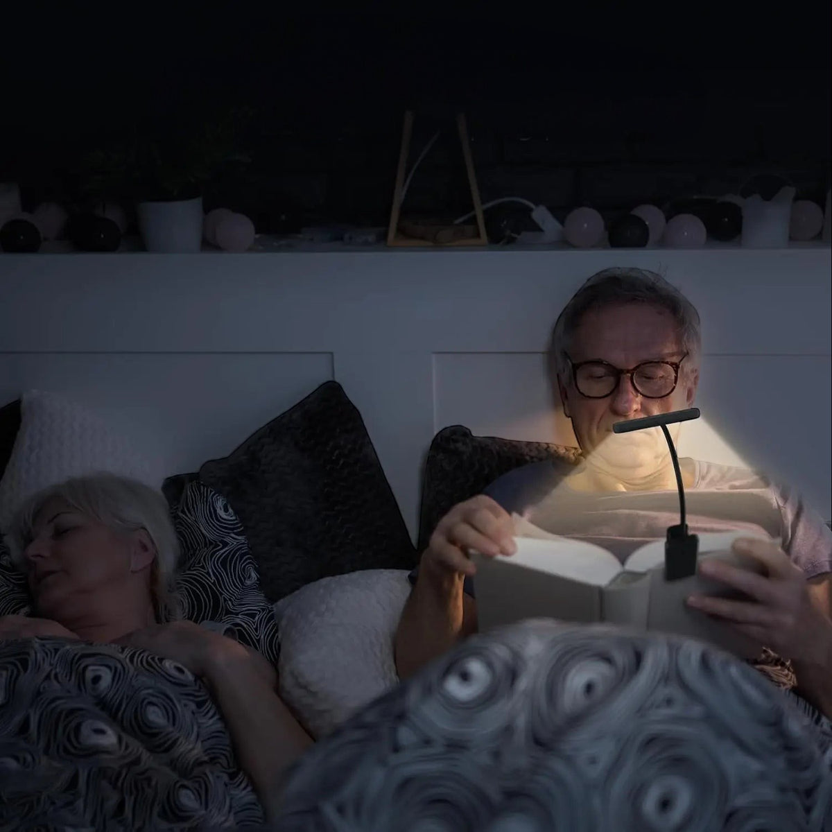 Clairly Reading Lamp | Clip On Flexible Design